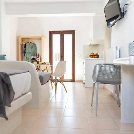 Exquisite Naxos Deluxe Junior Private Balcony ヴィラ